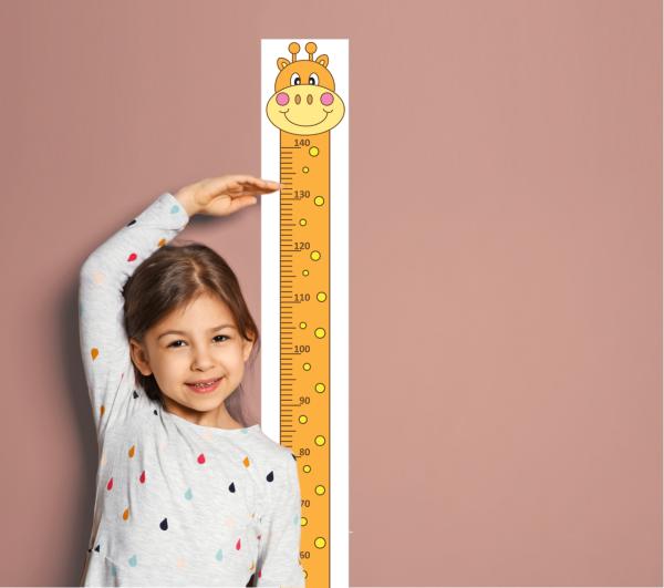 Samolepka na zeď - dětský metr žirafka